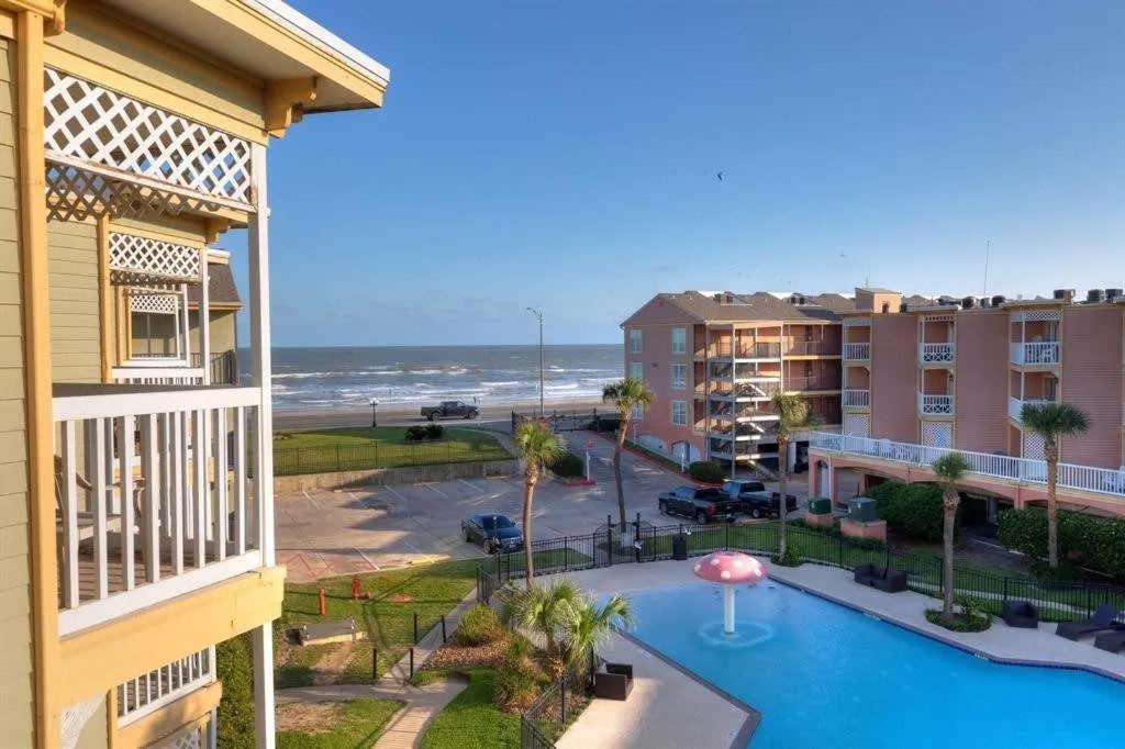 Beautiful Ocean Views At The Victorian Apartment Galveston Exterior foto